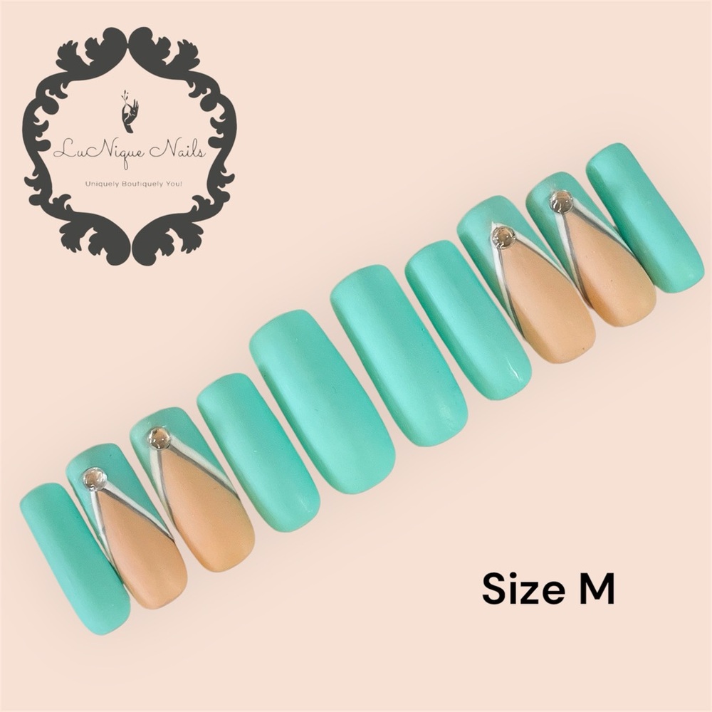 Turquoise Dream Press-On Nails Size M